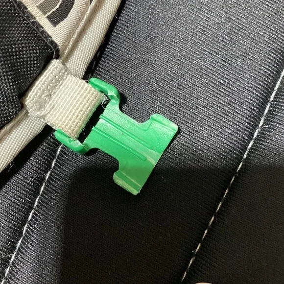 North face Back pack - Picture 3 of 7